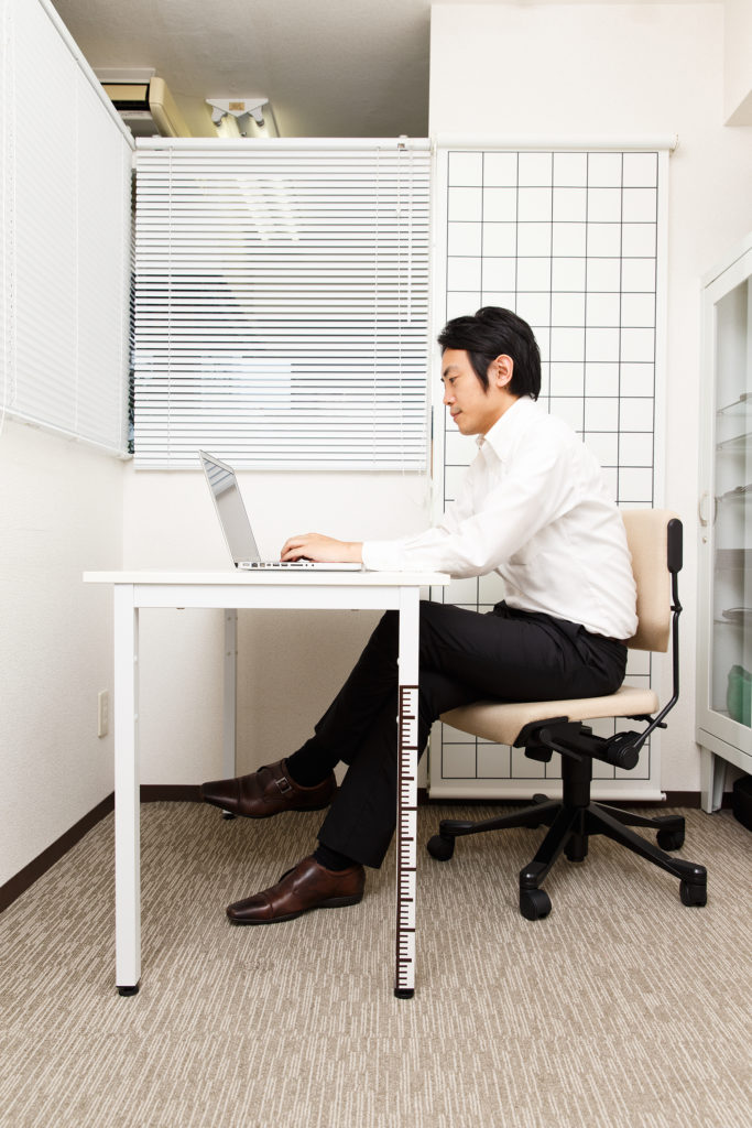 デスクワークでの姿勢測定
